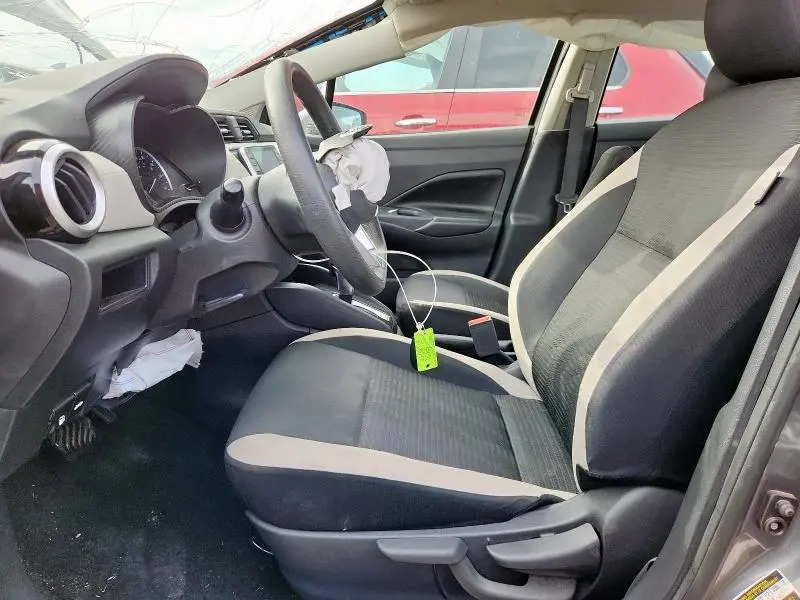 2020 NISSAN VERSA SV  
