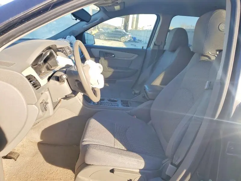 2015 CHEVROLET TRAVERSE LS  