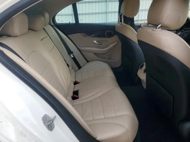 2016 MERCEDES-BENZ C 300  