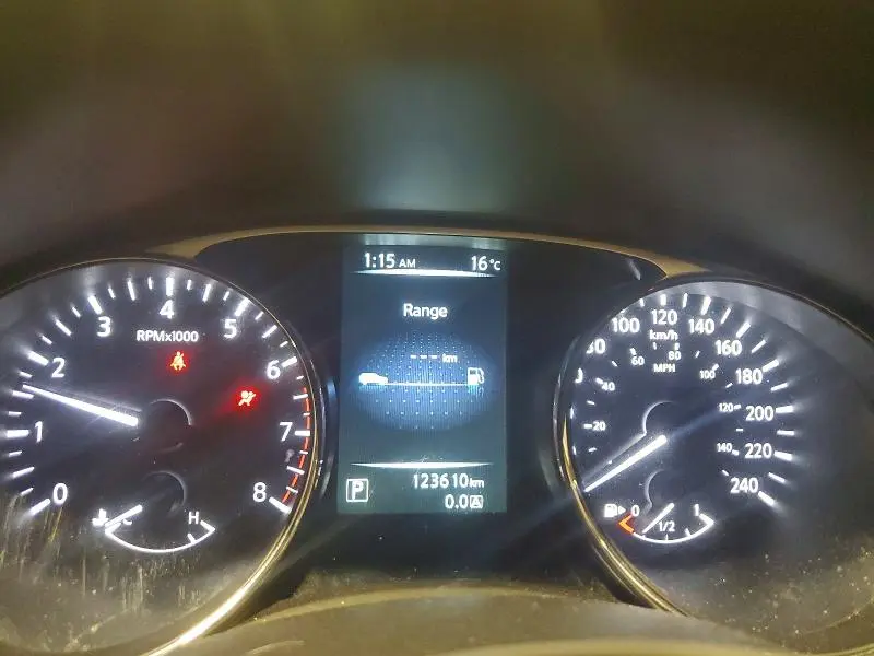 2015 NISSAN ROGUE S  