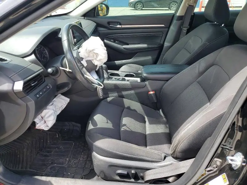 2021 NISSAN ALTIMA SV  