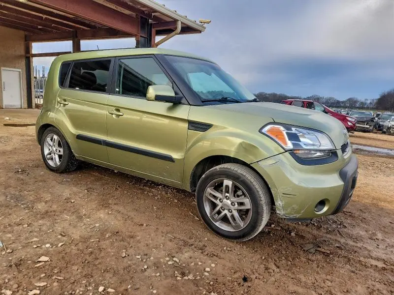 2011 KIA SOUL +  