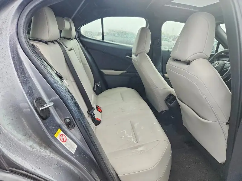 2019 LEXUS UX 200 BASE  