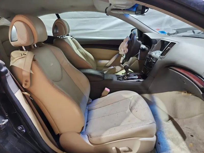 2010 INFINITI G37 BASE  