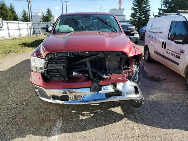 2015 RAM 1500 SLT  