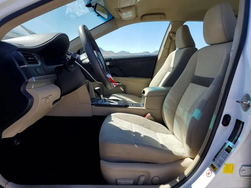 2014 TOYOTA CAMRY LE  