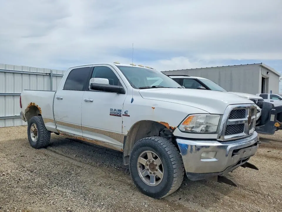 2013 RAM 2500 SLT  