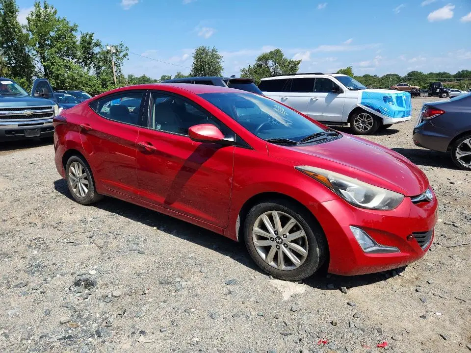 2014 HYUNDAI ELANTRA SE  