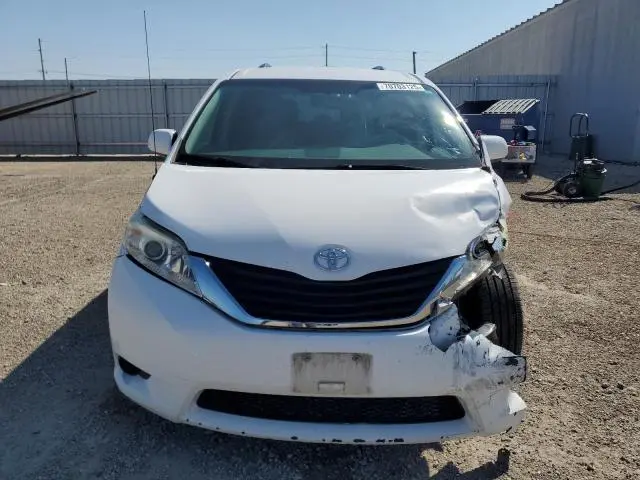 2012 TOYOTA SIENNA LE  