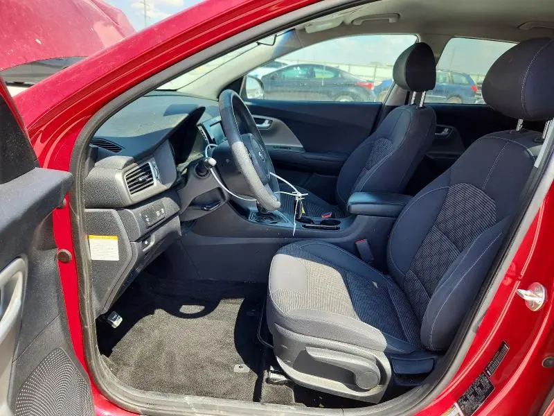 2018 KIA NIRO LX  