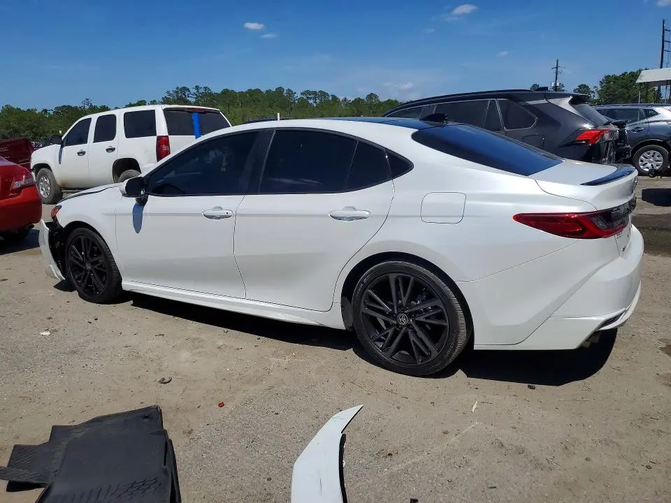 2025 TOYOTA CAMRY XSE  