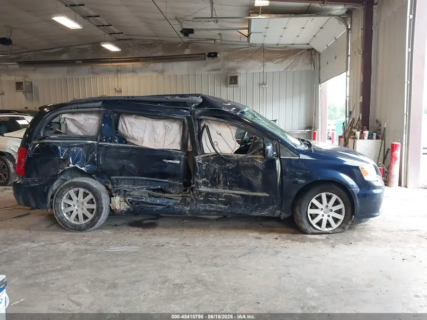 2014 CHRYSLER TOWN & COUNTRY TOURING