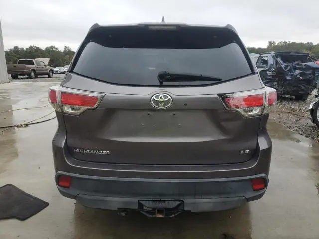 2015 TOYOTA HIGHLANDER LE  