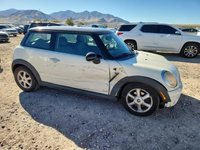 2010 MINI COOPER   