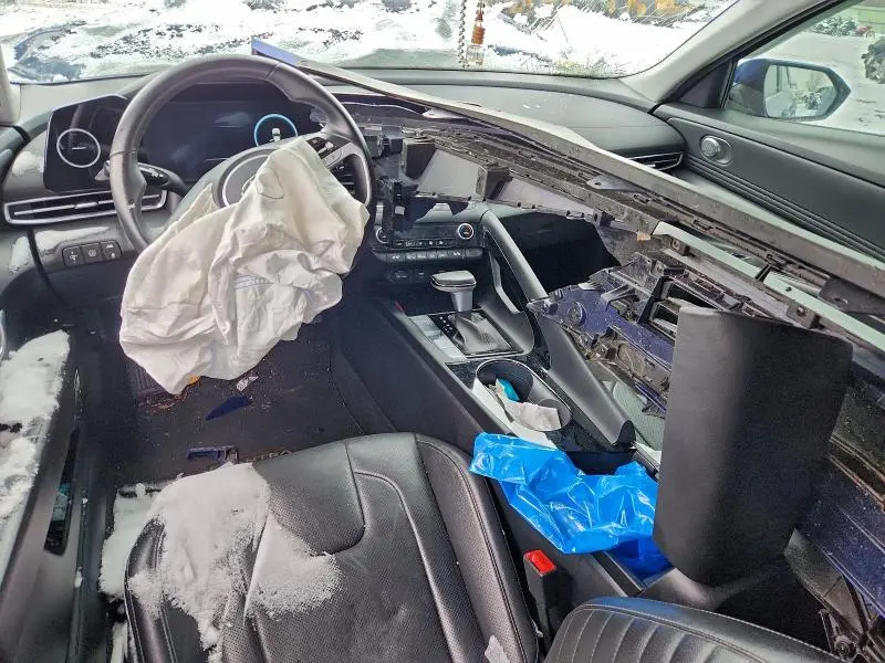 2023 HYUNDAI ELANTRA LIMITED  