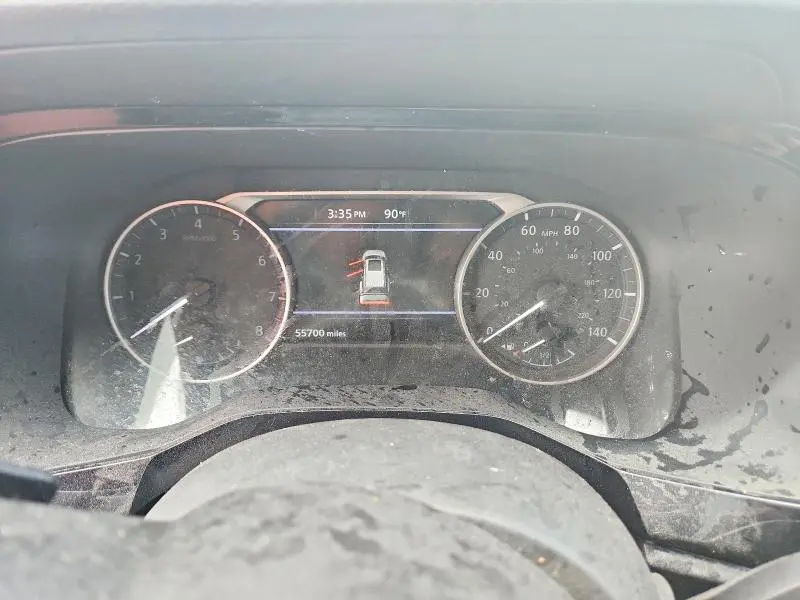 2022 NISSAN PATHFINDER SV  