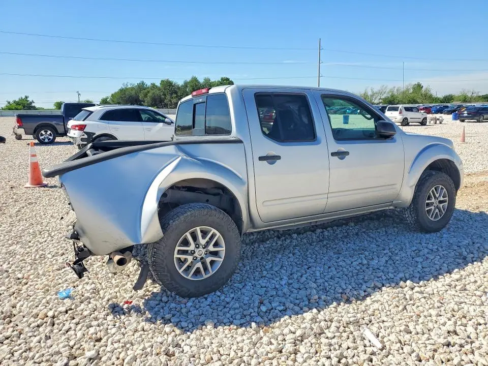 2016 NISSAN FRONTIER SV  