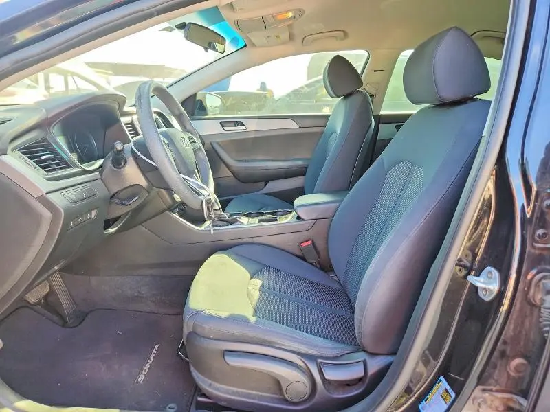 2019 HYUNDAI SONATA SE  