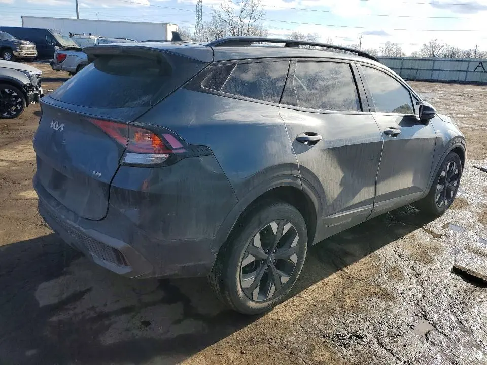 2023 KIA SPORTAGE X-LINE  