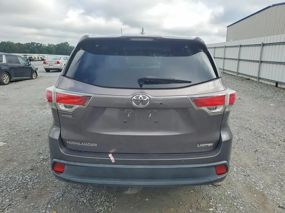 2016 TOYOTA HIGHLANDER LIMITED  