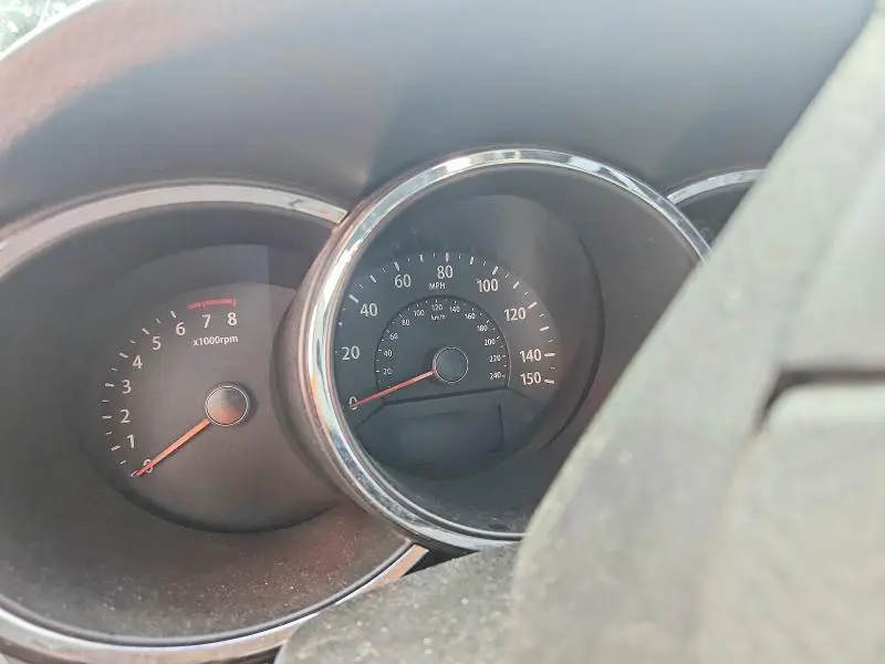 2012 KIA SORENTO LX  