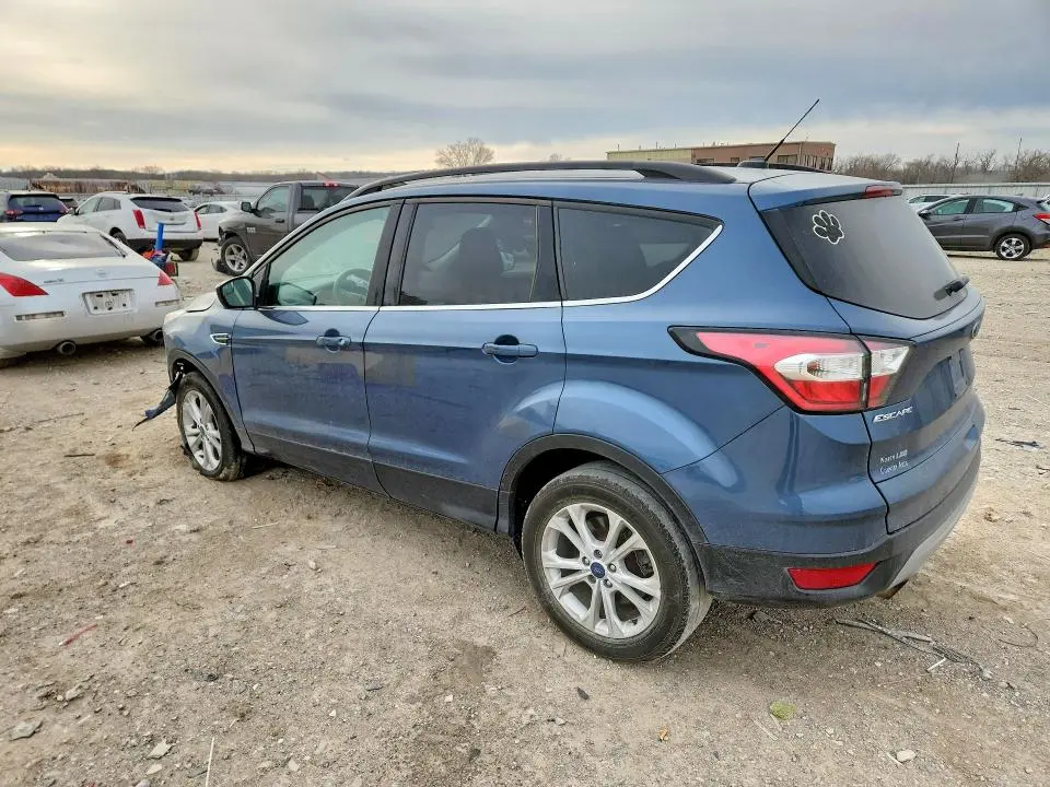 2018 FORD ESCAPE SE  