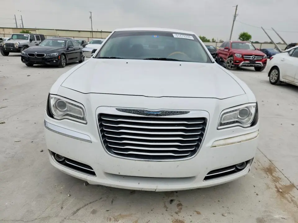 2013 CHRYSLER 300C   