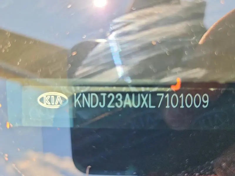 2020 KIA SOUL LX  