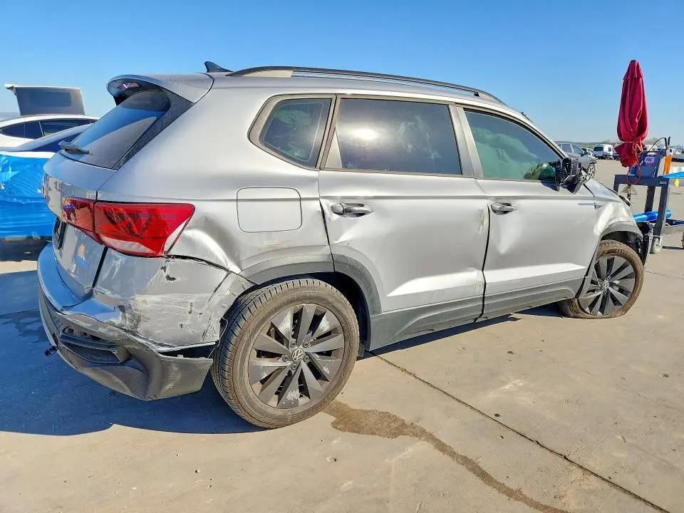 2024 VOLKSWAGEN TAOS S  
