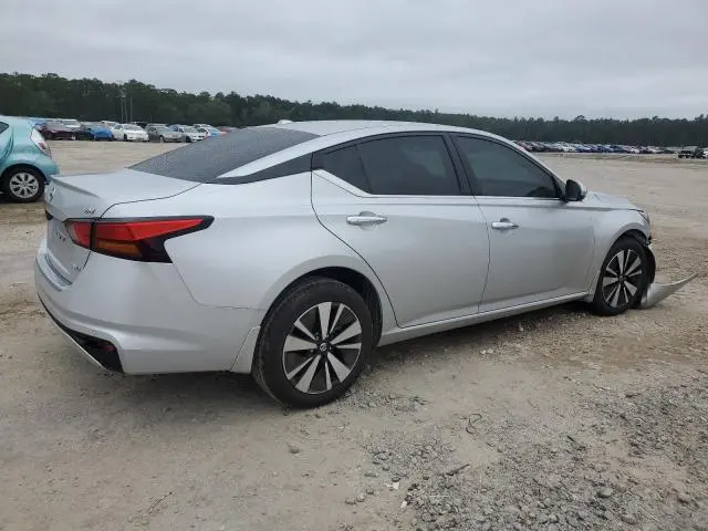 2021 NISSAN ALTIMA SV  