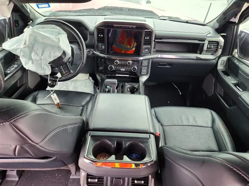 2024 FORD F150 LARIAT  