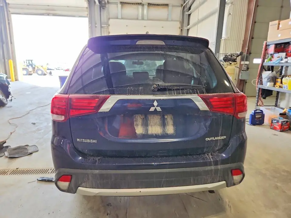 2017 MITSUBISHI OUTLANDER ES  