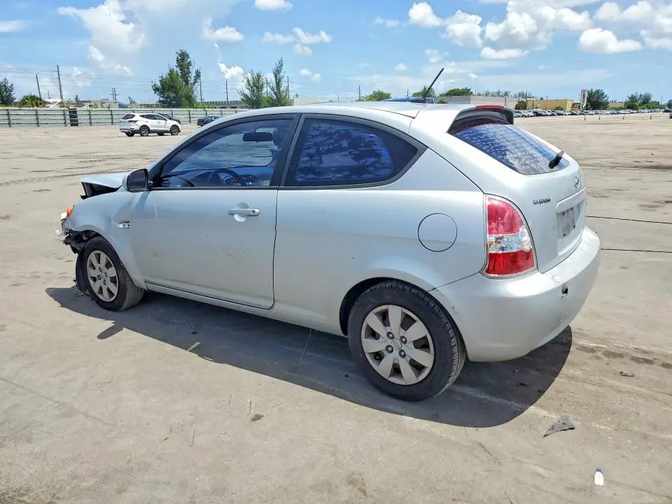 2011 HYUNDAI ACCENT GS  