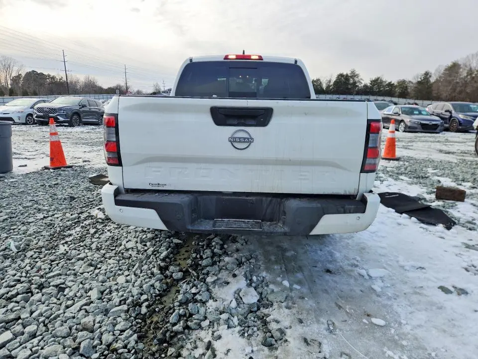 2025 NISSAN FRONTIER S  