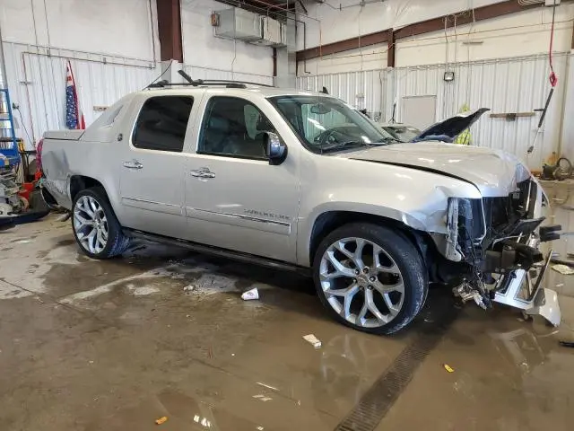 2013 CHEVROLET AVALANCHE LTZ  