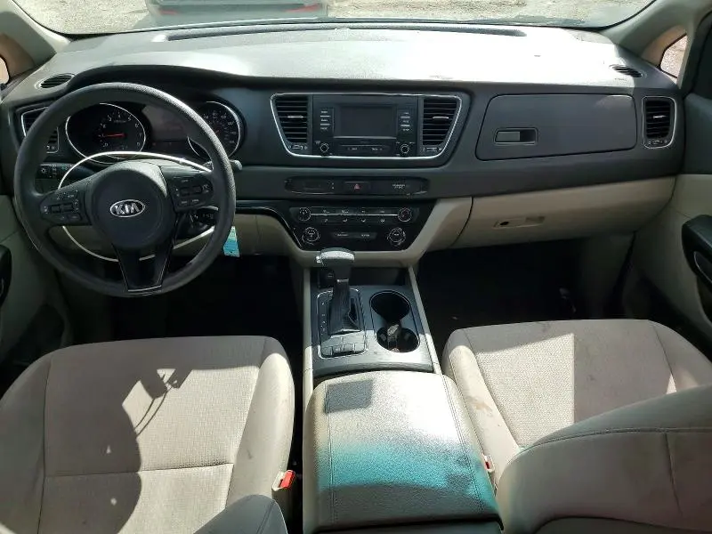 2017 KIA SEDONA L  