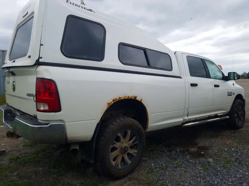 2014 RAM 2500 SLT  