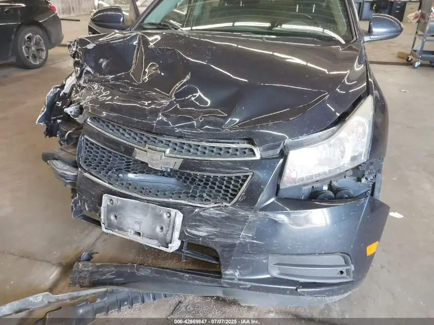 2014 CHEVROLET CRUZE 1LT AUTO