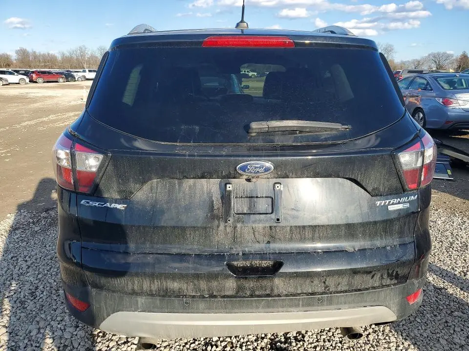2017 FORD ESCAPE TITANIUM  