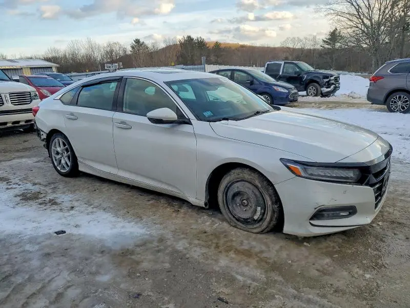 2018 HONDA ACCORD TOURING  