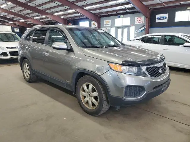 2013 KIA SORENTO LX  