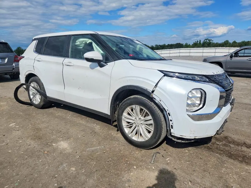 2023 MITSUBISHI OUTLANDER ES  