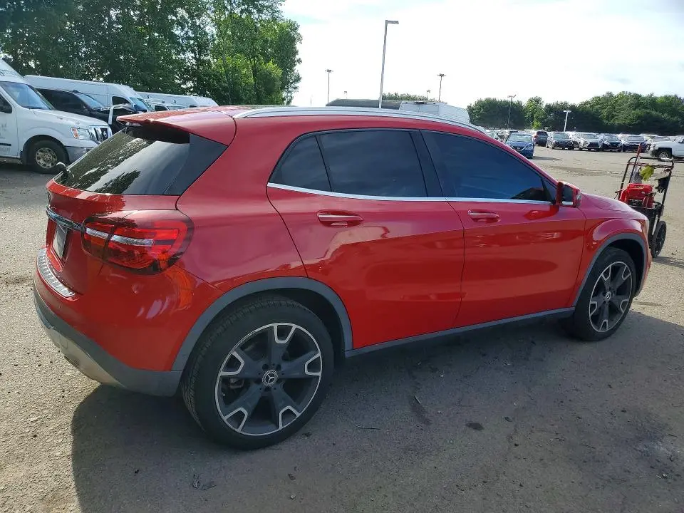 2019 MERCEDES-BENZ GLA 250  