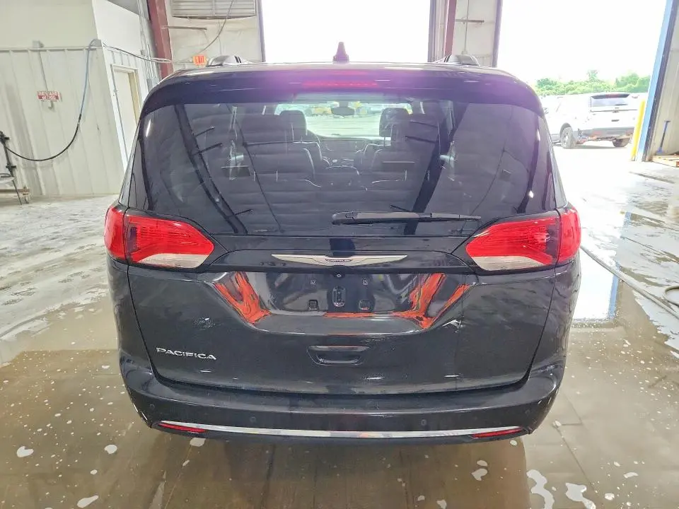 2017 CHRYSLER PACIFICA TOURING L  