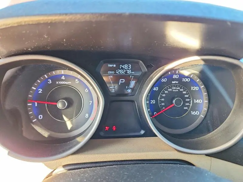 2013 HYUNDAI ELANTRA GLS  
