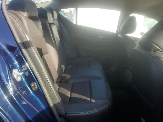 2022 NISSAN ALTIMA SR  