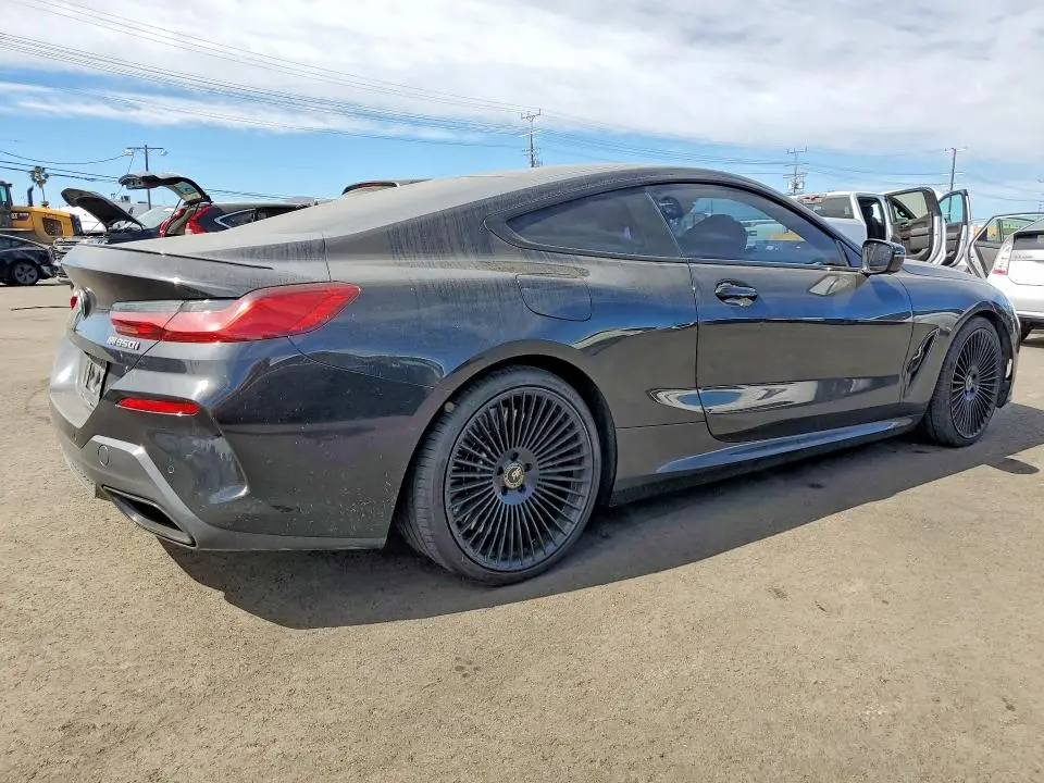 2022 BMW M850XI   