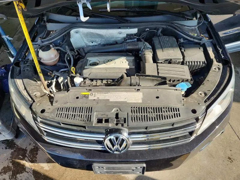 2015 VOLKSWAGEN TIGUAN S  