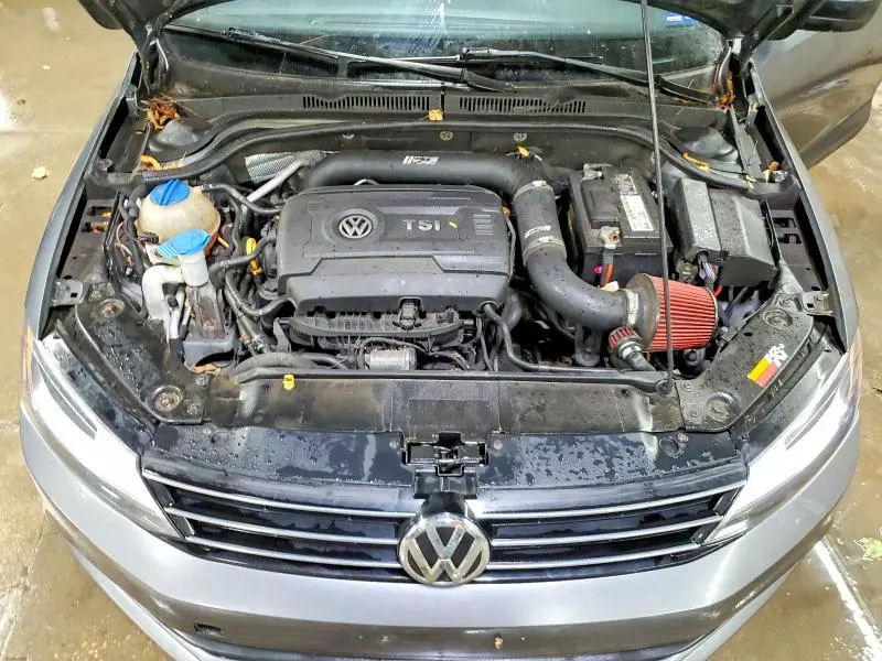 2016 VOLKSWAGEN JETTA SPORT  
