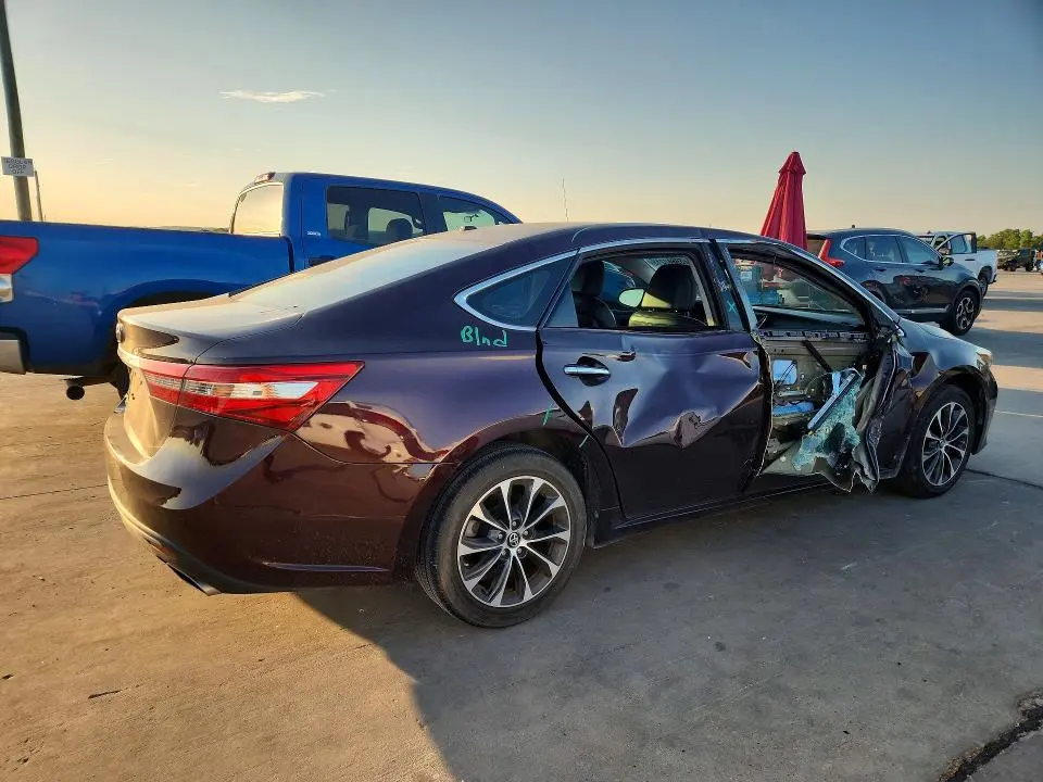 2016 TOYOTA AVALON XLE  